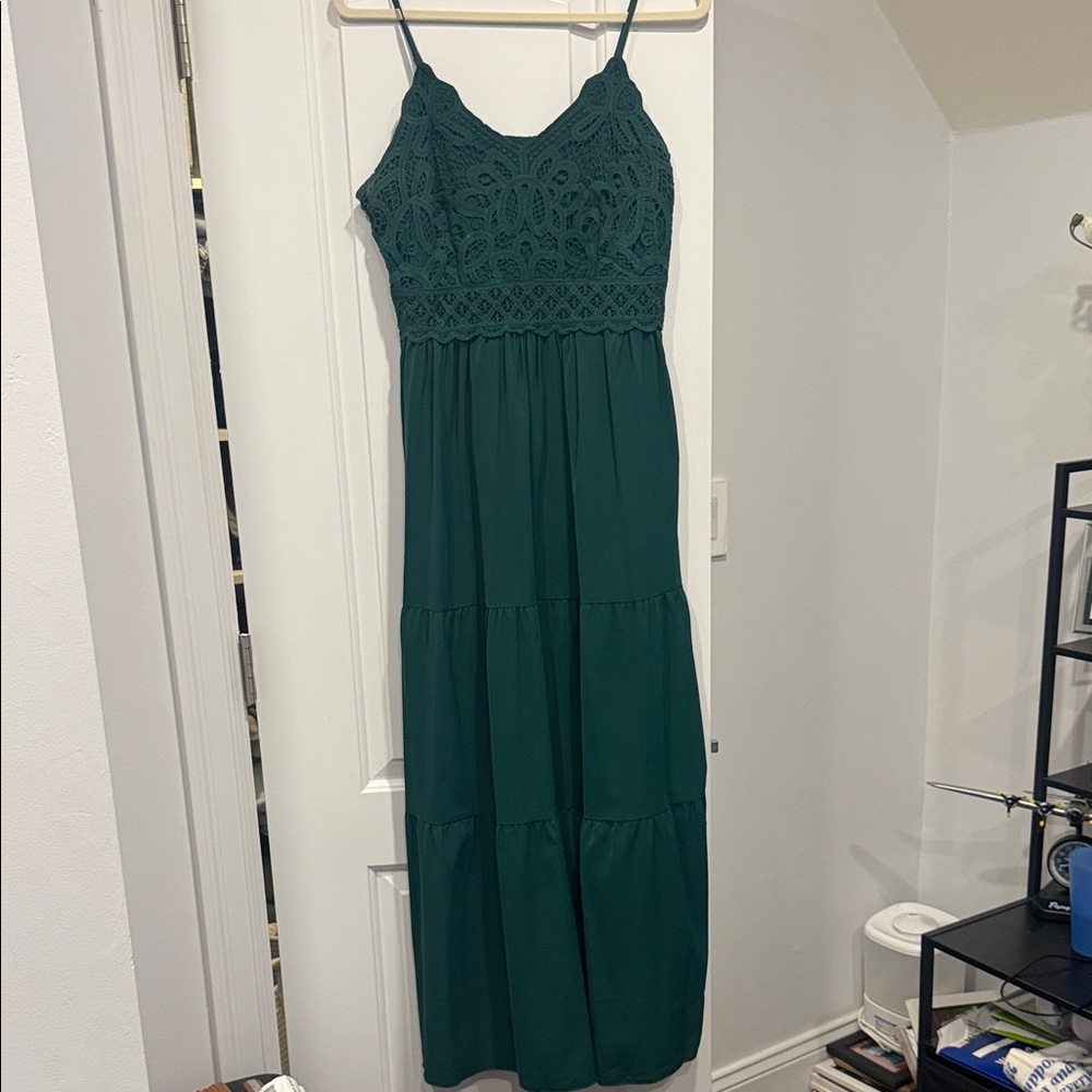 Chic Teal Lace Maxi Dress